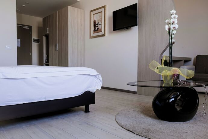 Imagen general del Queen Hotel, Sesto San Giovanni. Foto 1