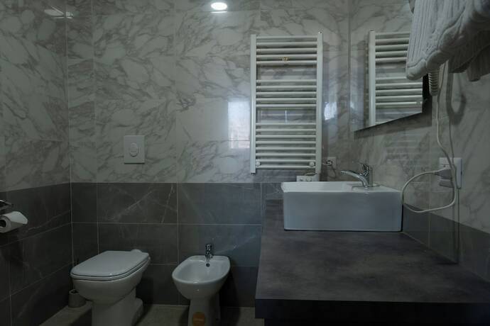 Imagen general del Queen Hotel, Sesto San Giovanni. Foto 3