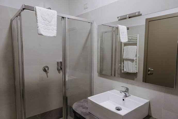 Imagen general del Queen Hotel, Sesto San Giovanni. Foto 11