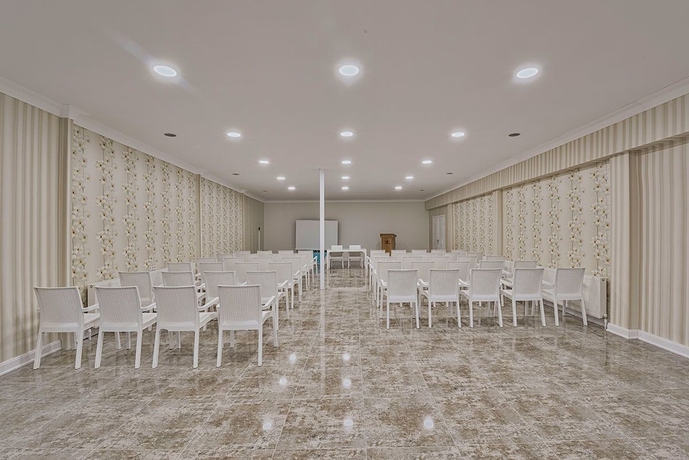 Imagen de los interiores del RA RESORT OTEL. Foto 13