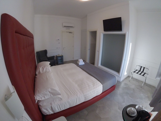 Imagen de la habitación del RAVIDA SUITES. Foto 4