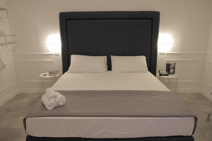 Imagen de la habitación del RAVIDA SUITES. Foto 5