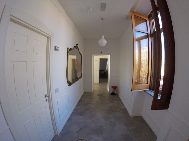 Imagen de los interiores del RAVIDA SUITES. Foto 19