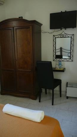 Imagen de la habitación del RED AND BLUES MUSIC HOTEL GENOVA. Foto 5