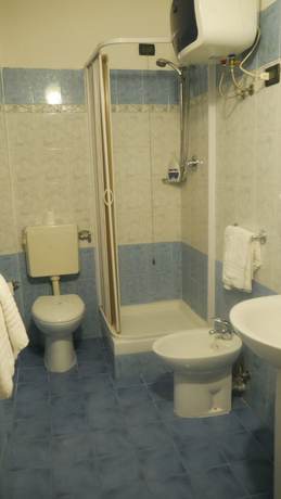 Imagen de la habitación del RED AND BLUES MUSIC HOTEL GENOVA. Foto 7