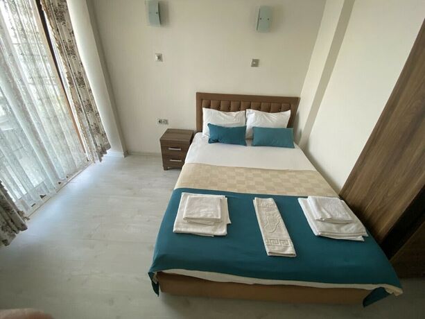 Imagen general del REIS BEACH HOTELandRESTAURANT. Foto 5