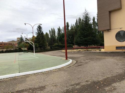 Imagen general del RESIDENCIA HOSPITAL DEL REY. Foto 9