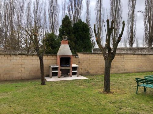 Imagen general del RESIDENCIA HOSPITAL DEL REY. Foto 17