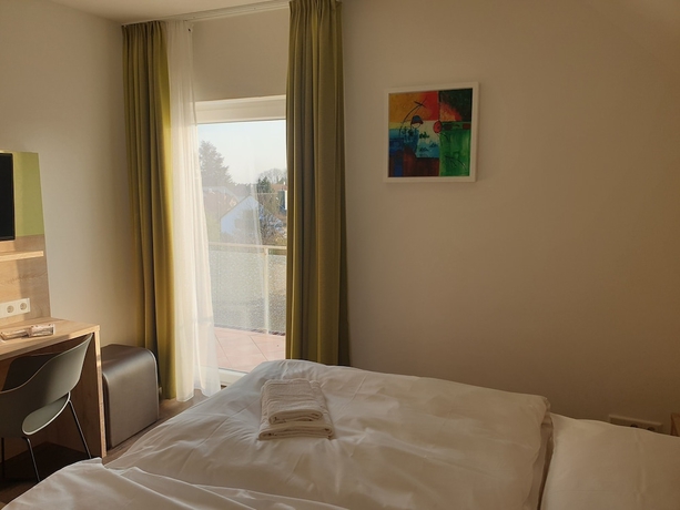 Imagen de la habitación del ROCA Restaurant and Hotel. Foto 14