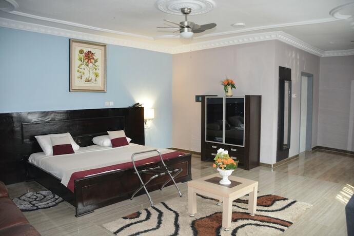 Imagen de la habitación del ROYAL LEE\'S HOTEL. Foto 8