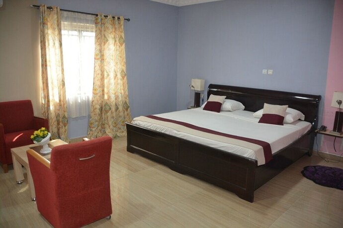 Imagen de la habitación del ROYAL LEE\'S HOTEL. Foto 10