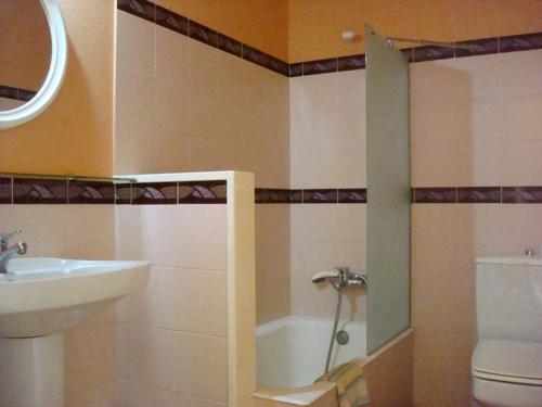 Imagen de la habitación del RV Apartaments Escala Brava. Foto 18