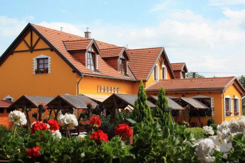 Imagen general del Radics Panzi&oacute; &Eacute;tterem &eacute;s Pihenő K&ouml;zpont. Foto 5