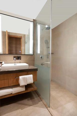 Imagen de la habitación del Radisson Hotel Vrindavan. Foto 17
