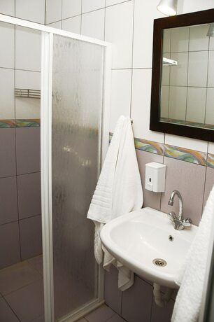 Imagen de la habitación del Rainbow Bay. Foto 18