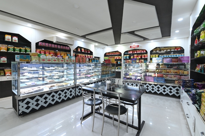 Imagen del bar/restaurante del Rajshree Resorts. Foto 2