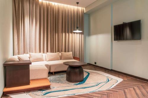 Imagen de la habitación del Ramada Encore By Wyndham Bhiwadi Phool Bagh Chowk. Foto 8