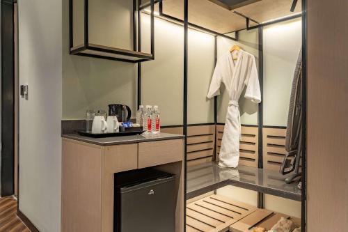 Imagen de la habitación del Ramada Encore By Wyndham Bhiwadi Phool Bagh Chowk. Foto 9