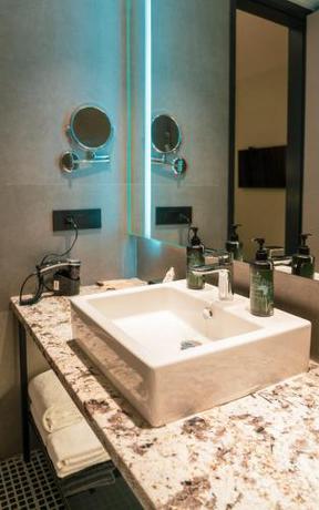 Imagen de la habitación del Ramada Encore By Wyndham Bhiwadi Phool Bagh Chowk. Foto 17