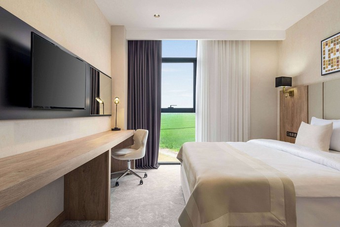 Imagen de la habitación del Ramada Plaza By Wyndham Batman. Foto 2