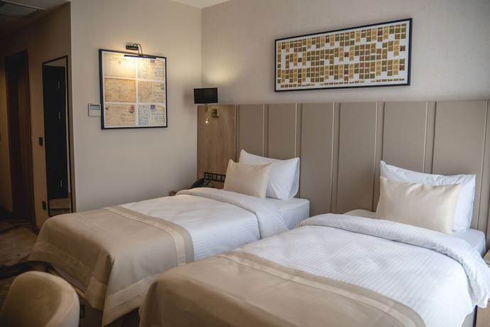 Imagen de la habitación del Ramada Plaza By Wyndham Batman. Foto 9