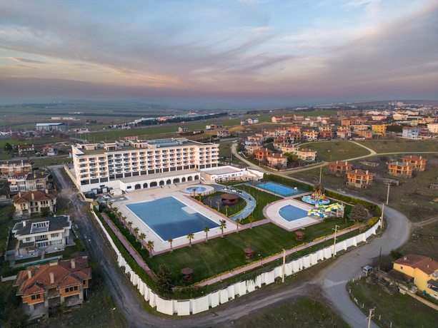 Imagen general del Ramada Plaza By Wyndham Silivri. Foto 1