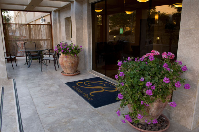 Imagen de los exteriores del Ramon Suites Hotel. Foto 9