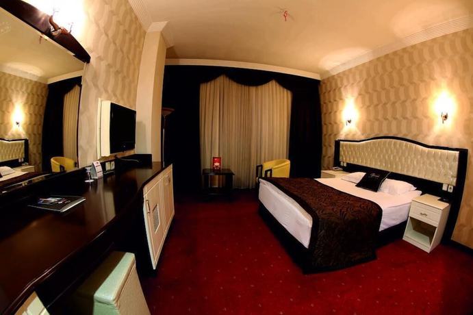 Imagen de la habitación del Ravanda Hotel. Foto 2