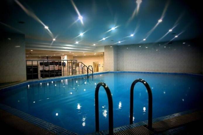 Imagen de la piscina del Ravanda Hotel. Foto 20