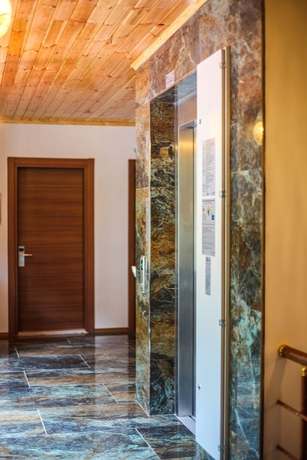 Imagen de los interiores del Ravza Otel Uzungol. Foto 15