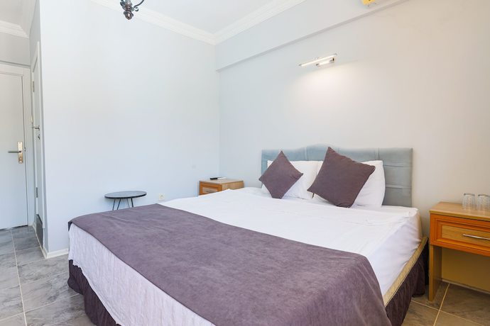 Imagen de la habitación del Rayana Hotel. Foto 2
