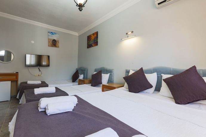 Imagen de la habitación del Rayana Hotel. Foto 4