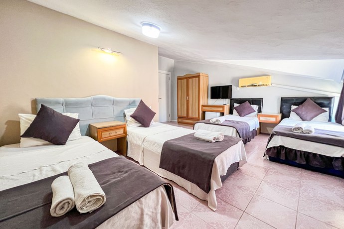 Imagen de la habitación del Rayana Hotel. Foto 11