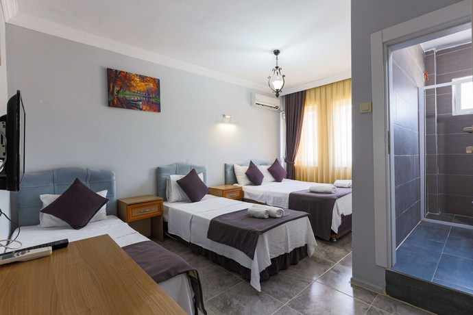 Imagen de la habitación del Rayana Hotel. Foto 15