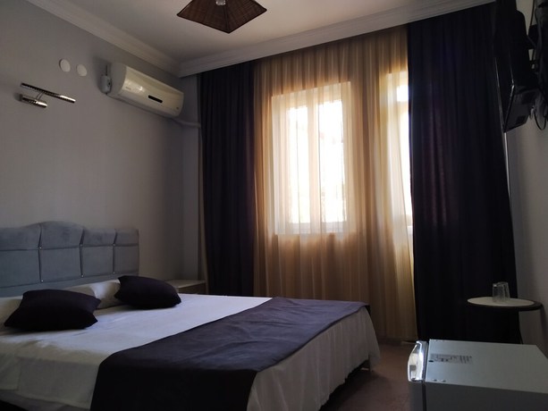 Imagen de la habitación del Rayana Hotel. Foto 16