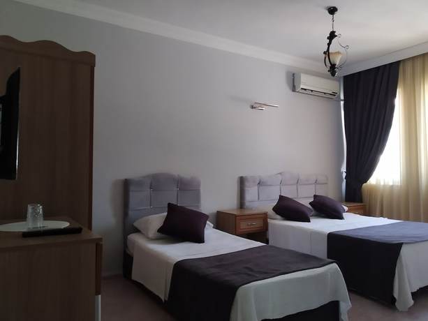 Imagen de la habitación del Rayana Hotel. Foto 18