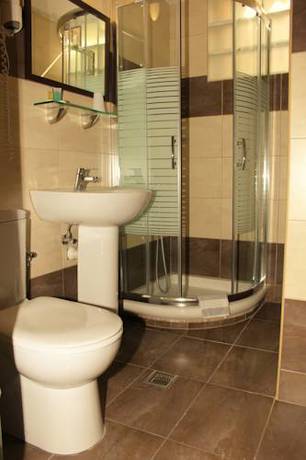 Imagen de la habitación del Rea Hotel. Foto 6