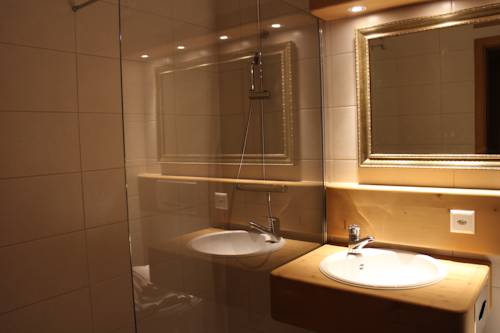 Imagen de la habitación del R&eacute;sidence Bellevue - H&ocirc;tel et Studios. Foto 9