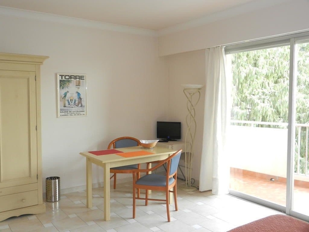 Imagen de la habitación del R&eacute;sidence Carlton, BEAULIEU SUR MER. Foto 7