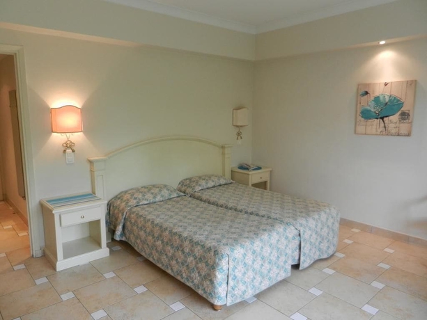 Imagen de la habitación del R&eacute;sidence Carlton, BEAULIEU SUR MER. Foto 8