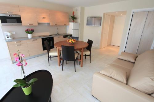 Imagen de la habitación del R&eacute;sidence Ch&acirc;teauneuf. Foto 6