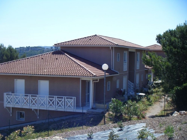 Imagen de los exteriores del Résidence Debussy. Foto 5