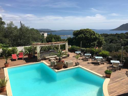 Imagen de la piscina del Résidence Hôtelière En Aparté. Foto 16