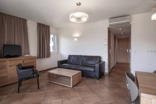 Imagen de la habitación del R&eacute;sidence H&ocirc;teli&egrave;re Spa Les Chataigniers. Foto 7