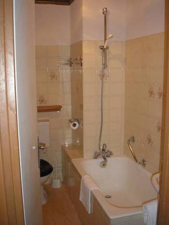 Imagen de la habitación del R&eacute;sidence H&ocirc;teli&egrave;re Spa Les Chataigniers. Foto 10