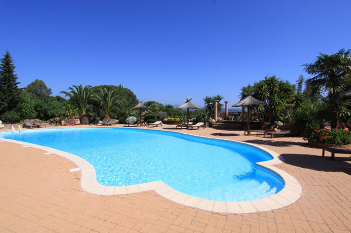 Imagen de la piscina del R&eacute;sidence La Capicciola. Foto 16