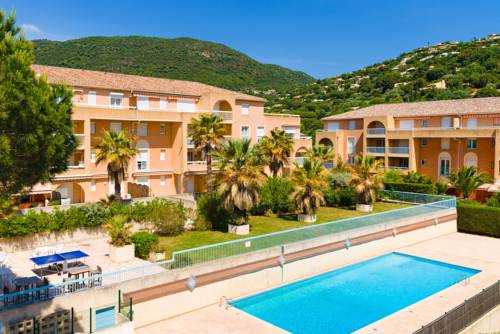Imagen de la piscina del R&eacute;sidence Lagrange Vacances Villa Barbara. Foto 10