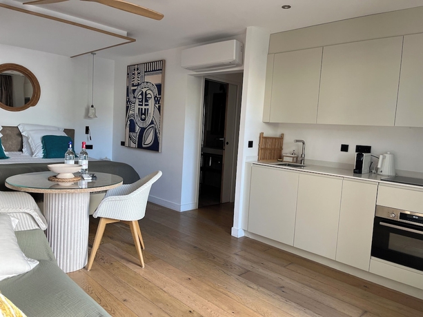 Imagen de la habitación del R&eacute;sidence Les Suites Pereire. Foto 4