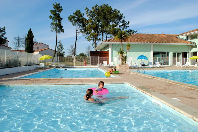 Imagen de la piscina del Résidence Nemea La Cascade. Foto 16