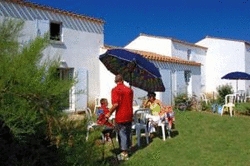 Imagen de los exteriores del R&eacute;sidence Odalys Le Village des Amareyeurs. Foto 5